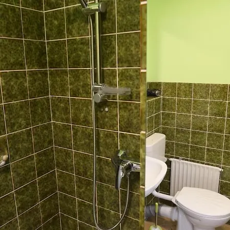 Bio-gaestehaus Rhoendistel 波彭豪森